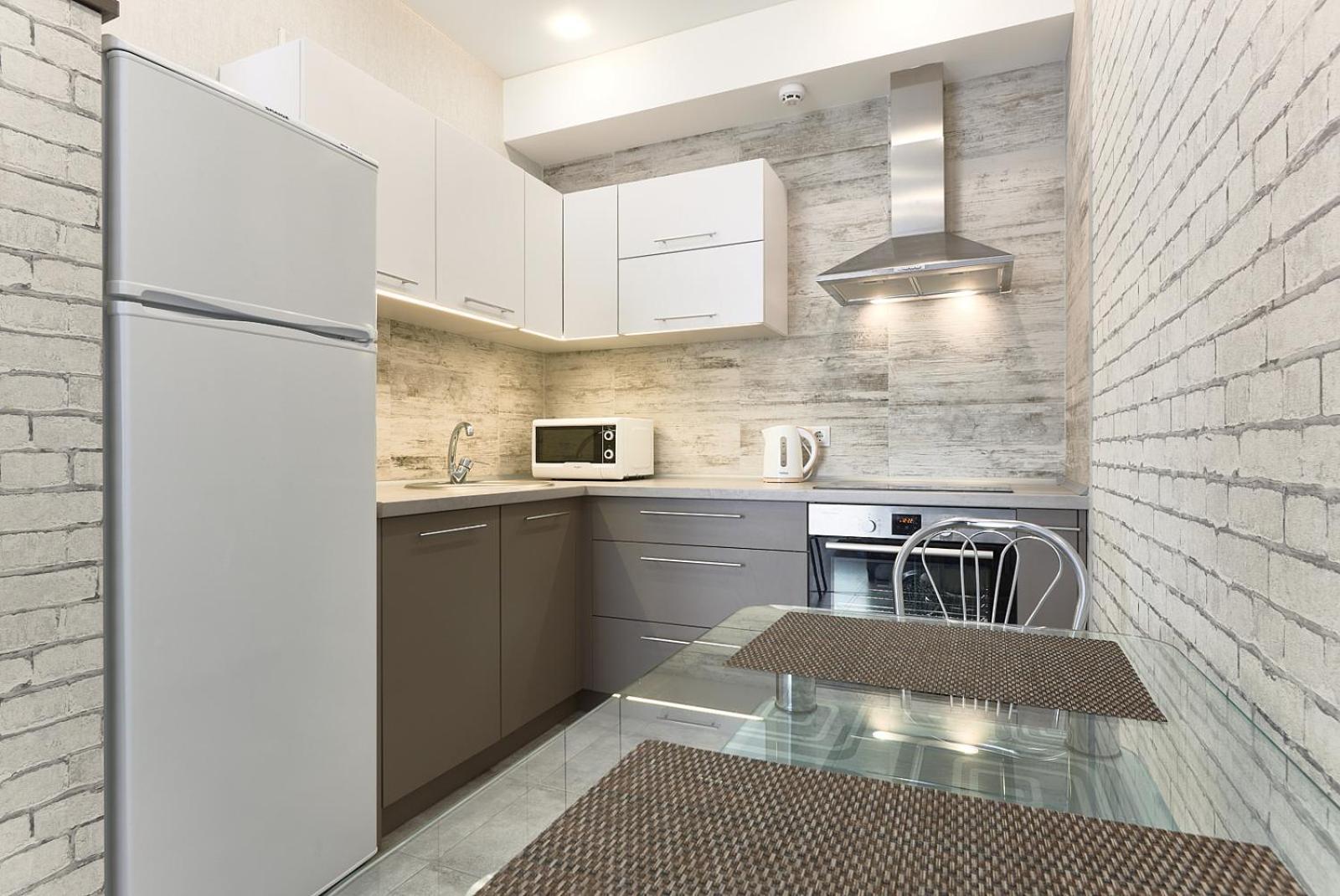 Perfect M Polytech, Ohmatdet, Parking Apartment